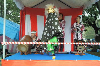 20111106-05お神楽獅子舞.jpg